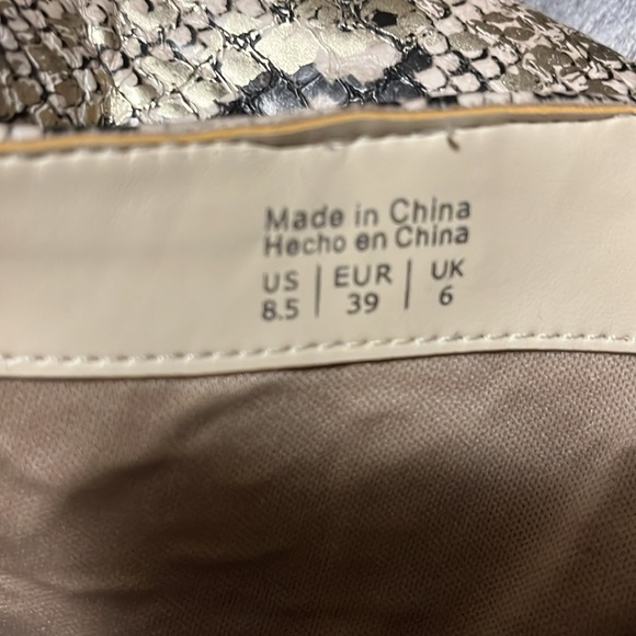 Also ankle boot - Picture 5 of 6